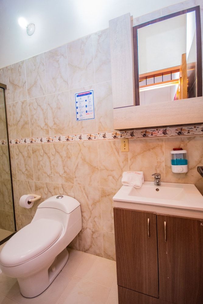 Hotel San Sebastian del Tonusco Deluxe Quadruple Room 3