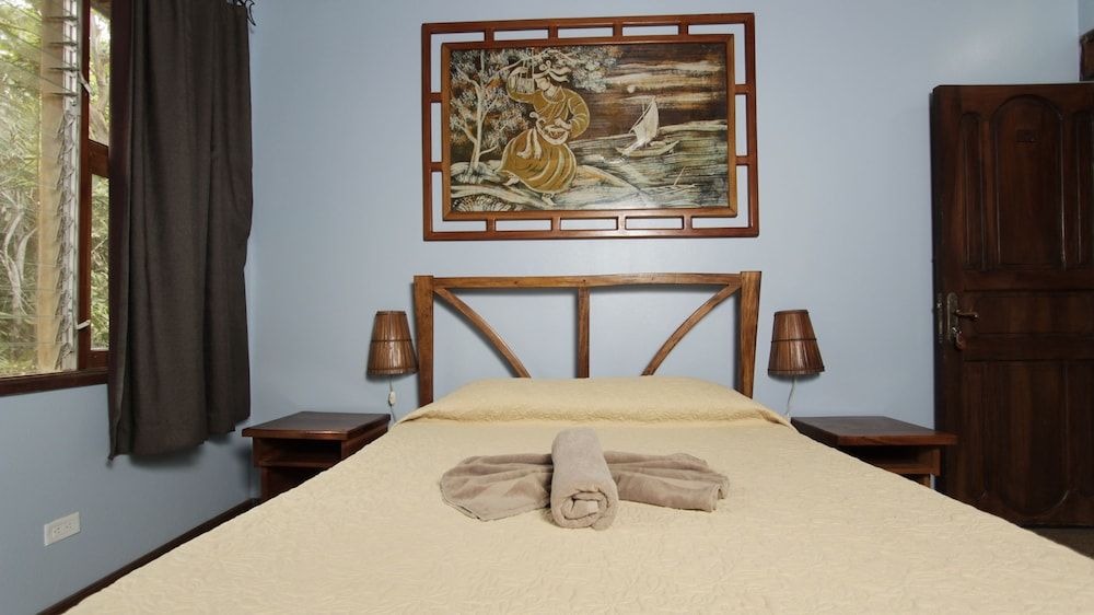 Standard Triple Room, Garden View