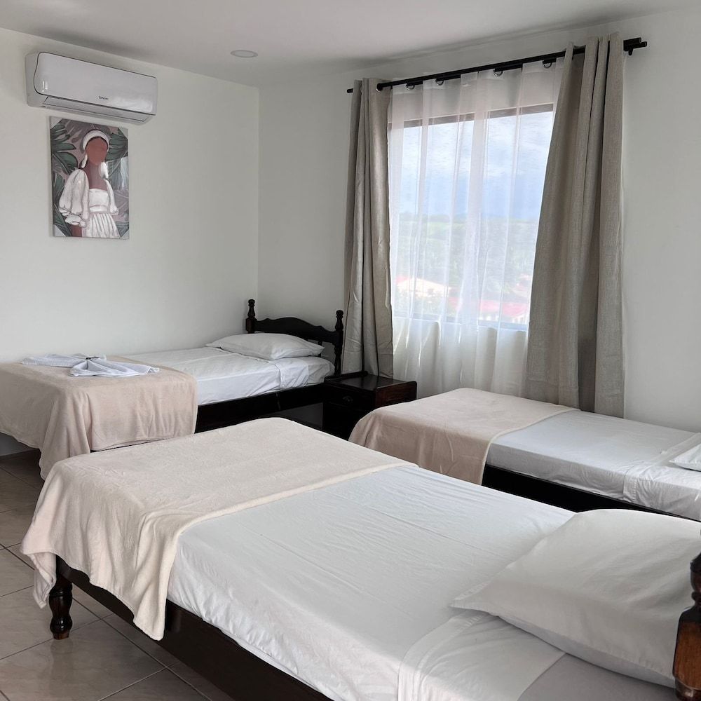 Hotel Naralit Basic Room 5