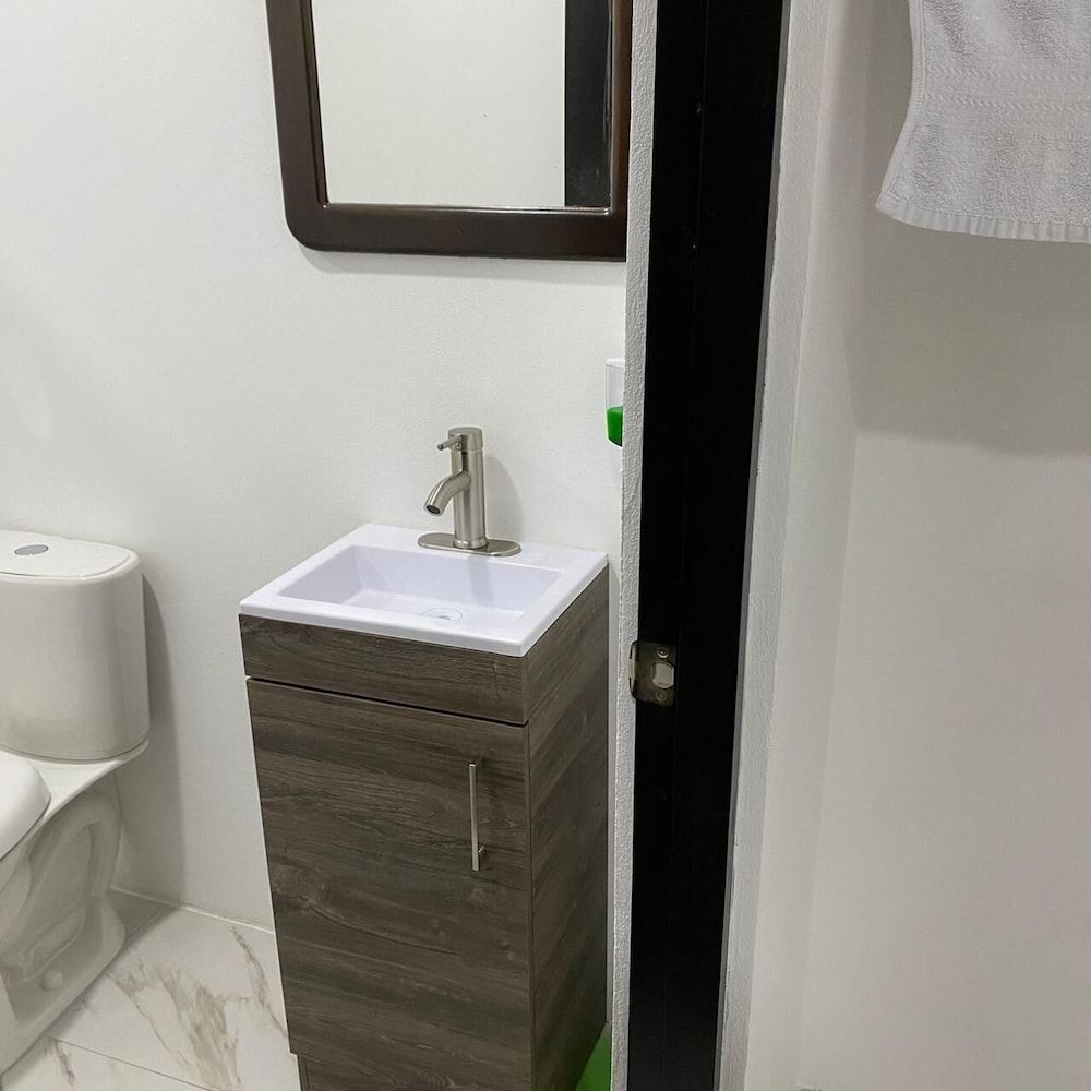 Hotel Naralit Deluxe Room 7