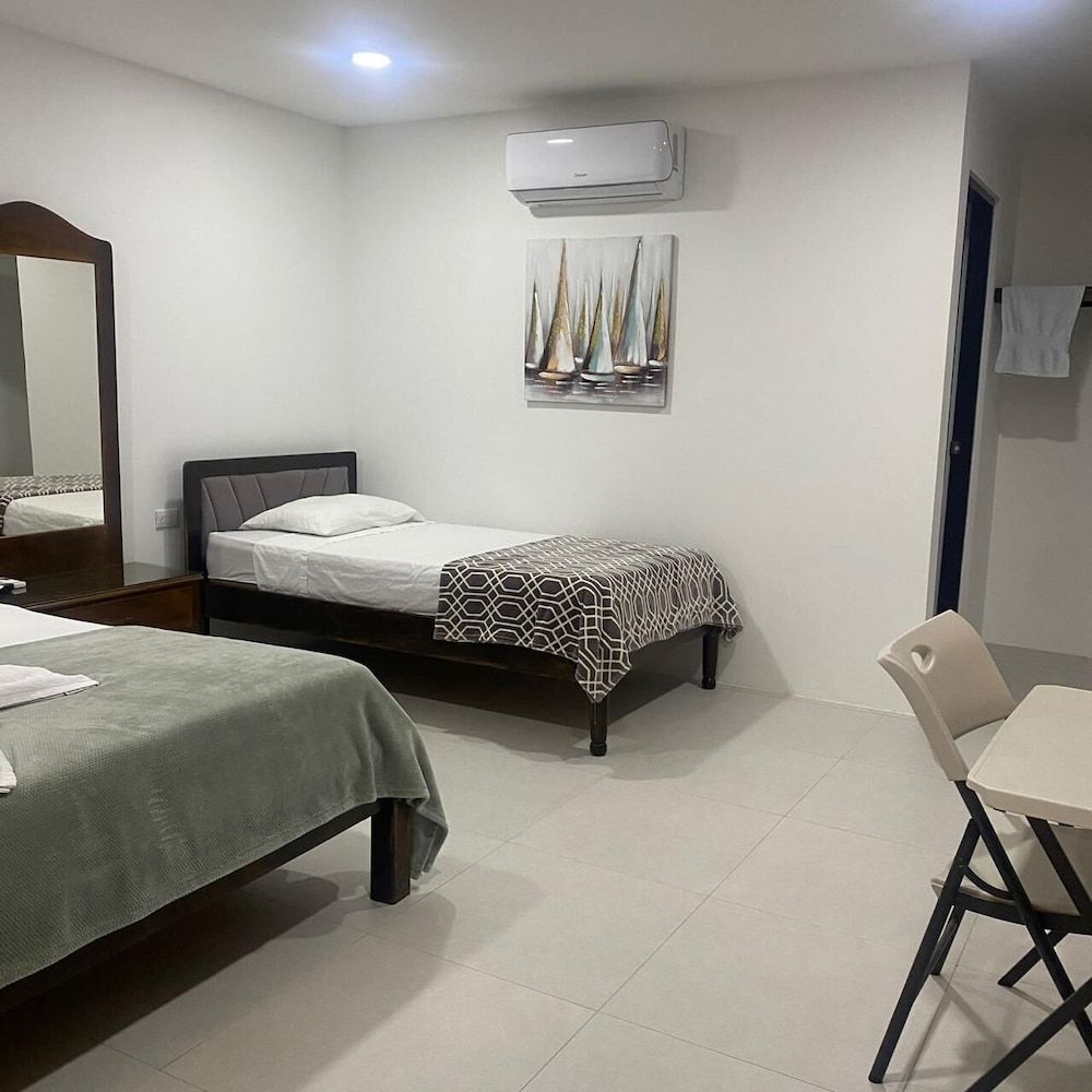 Hotel Naralit Deluxe Room 3