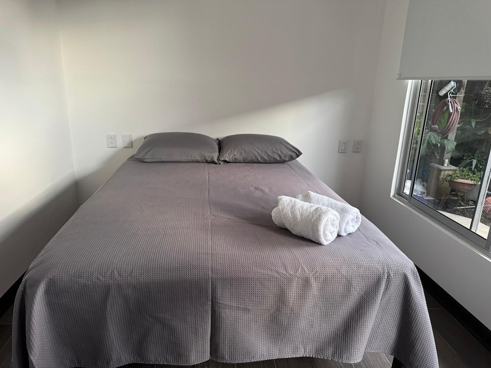 Nina´s - Juan Santamaria Business Room 4