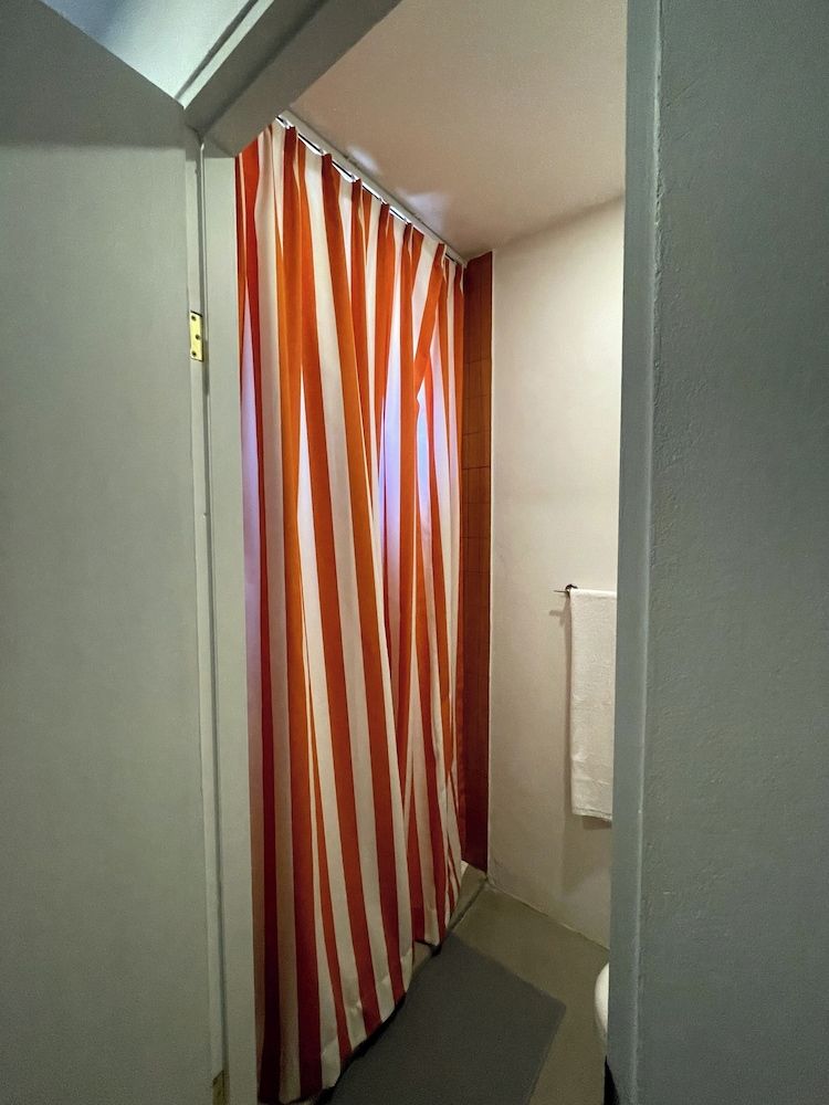 Nina´s - Juan Santamaria Traditional Room 11