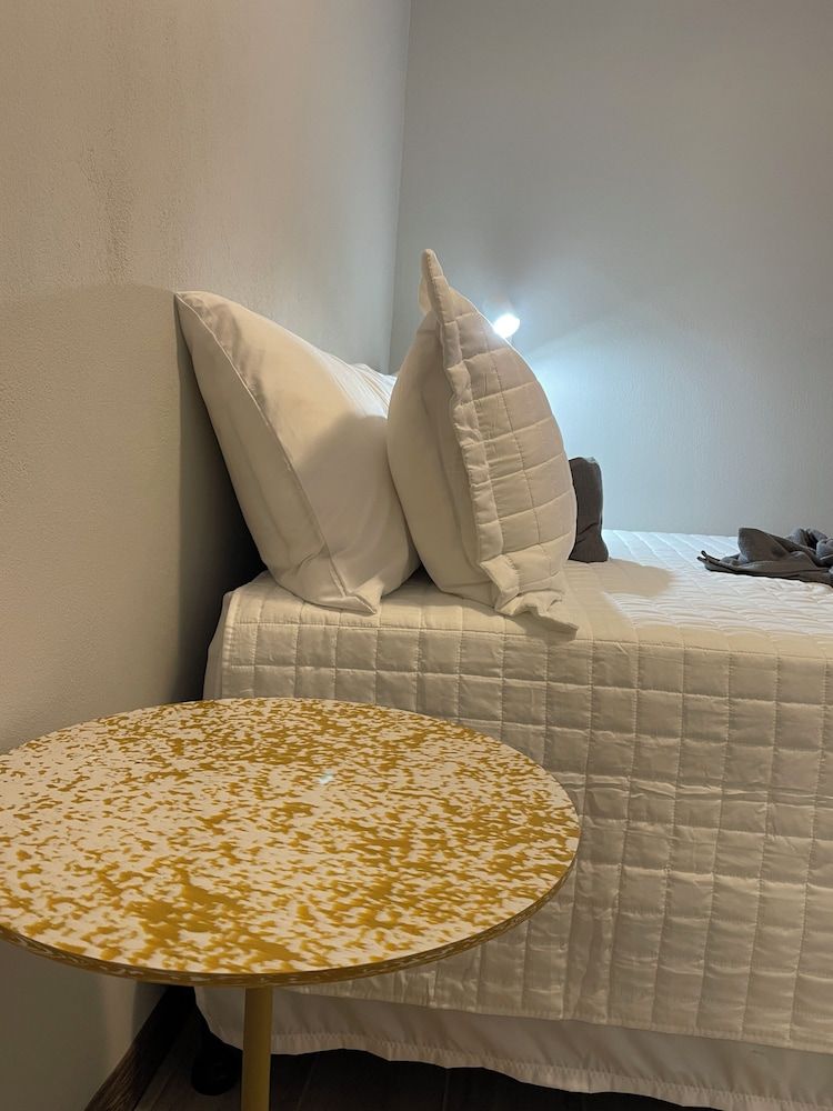 Nina´s - Juan Santamaria Business Room 3