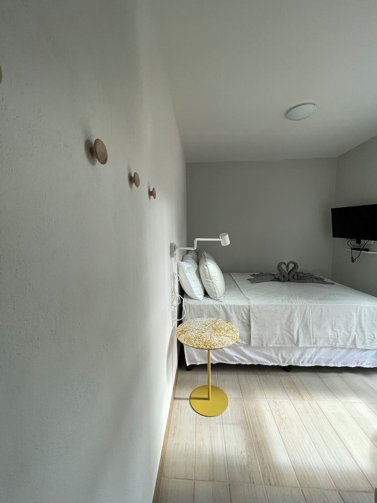 Nina´s - Juan Santamaria Business Room 2