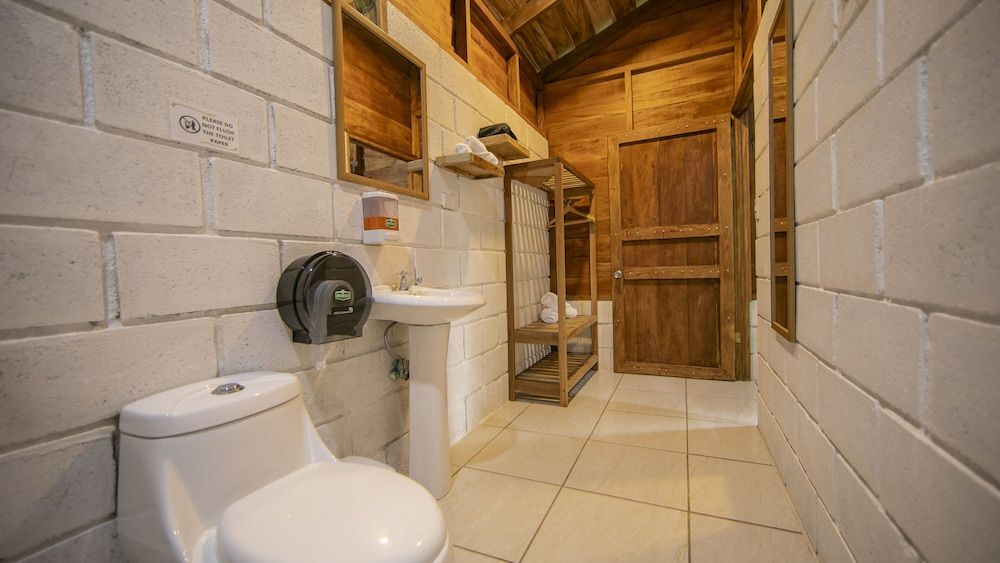 Eden Organic Farm & Bungalows Casita Colibri 13