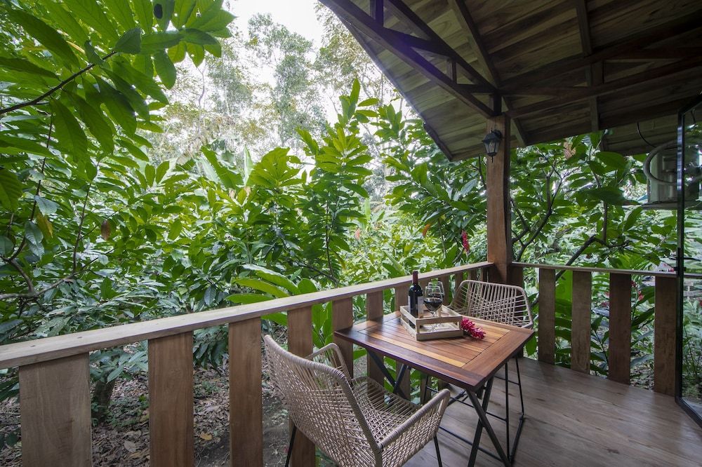 Eden Organic Farm & Bungalows Casita Colibri 7