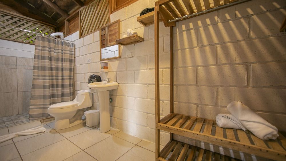 Eden Organic Farm & Bungalows Casita Colibri 12