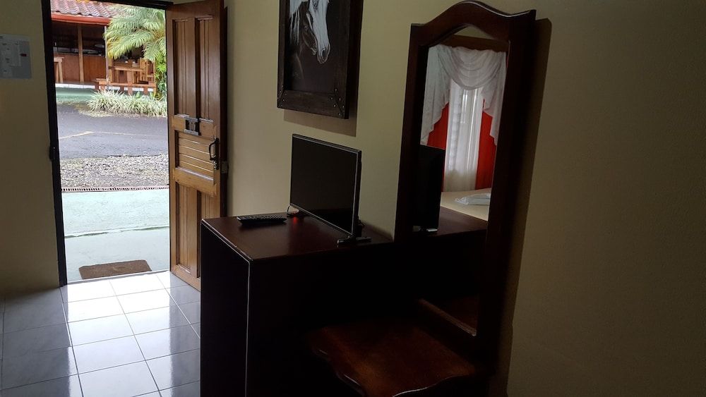 Hotel Destinos Arenal Comfort Quadruple Room, 2 Double Beds, Non Smoking 5