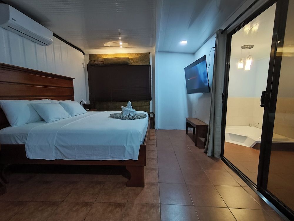 undefined Arenal Homes La Fortuna 7