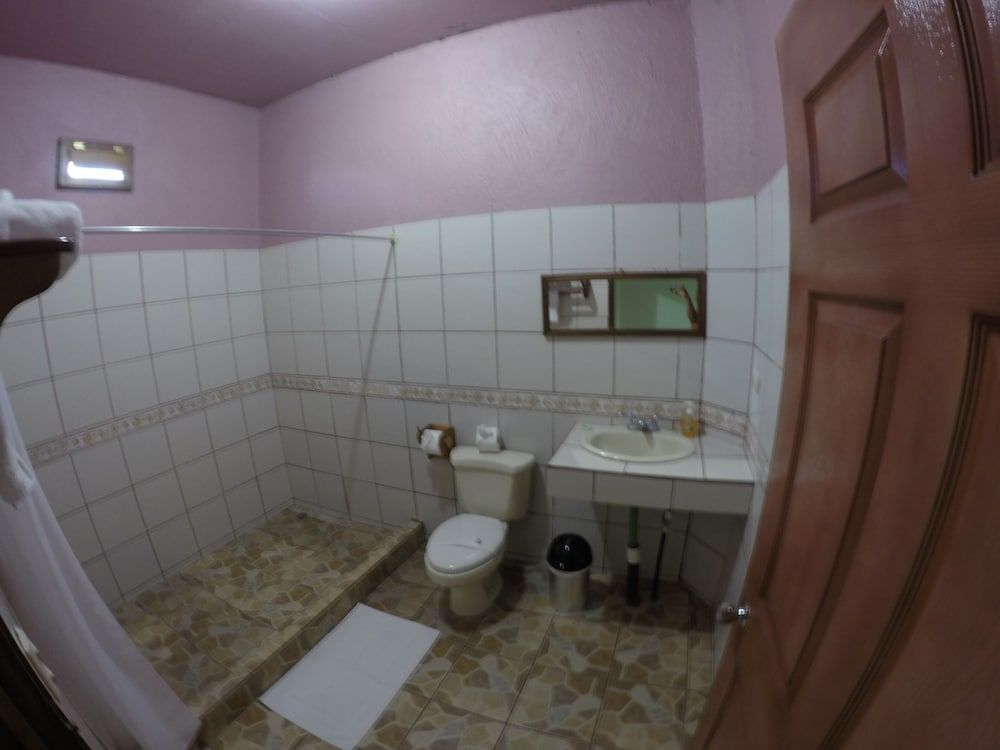 Room-two Bedroom Apartment Room, 2 Bedrooms, Smoking 4