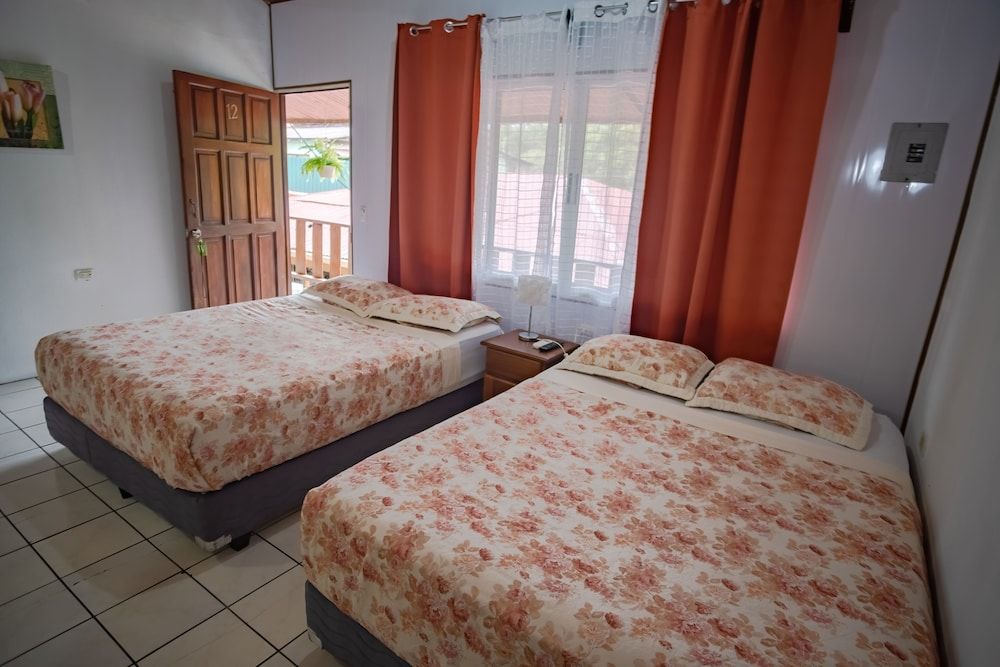 Río Danta Hostel Quadruple Room 4