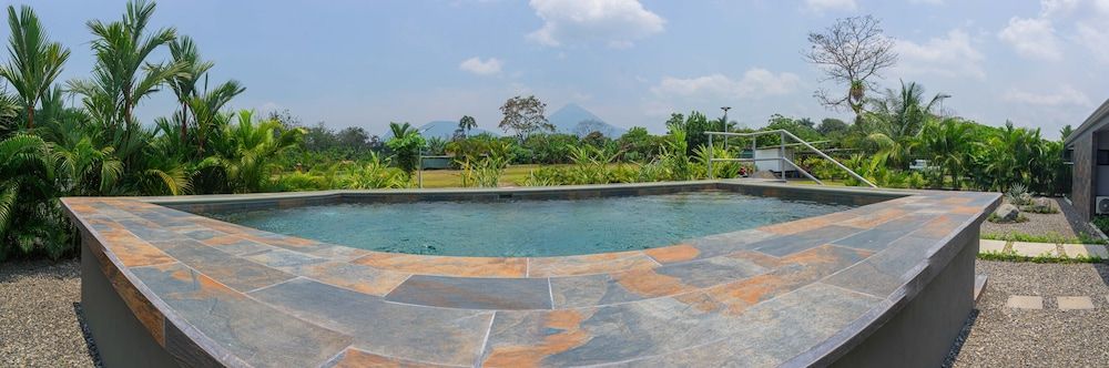 undefined Villa Maria 4