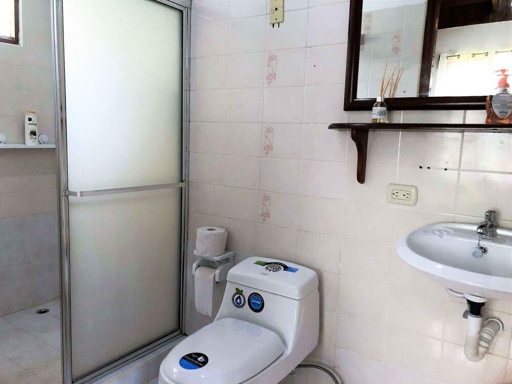 Casa Naranjito Family House 20