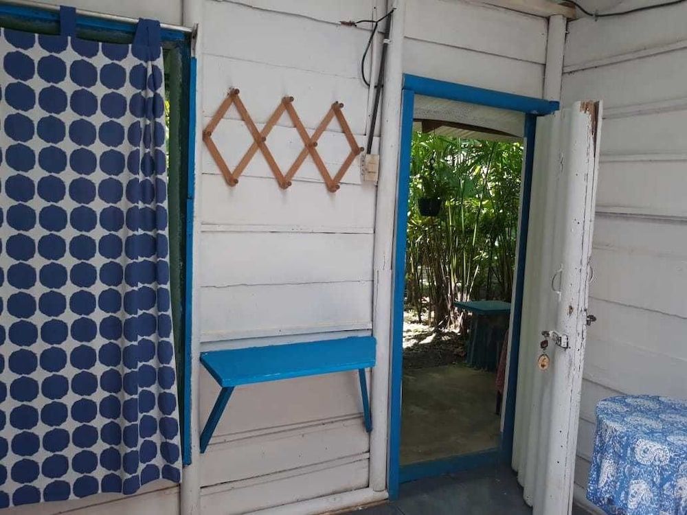 Double Room, 1 Queen Bed, Shared Bathroom