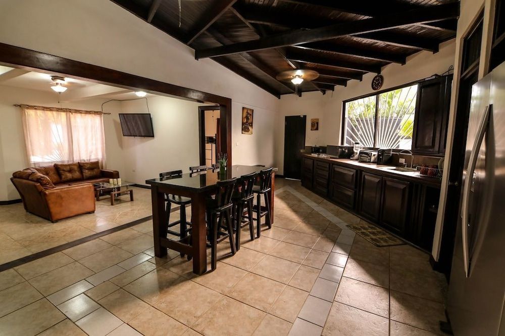 Deluxe House, Multiple Bedrooms, Private Pool