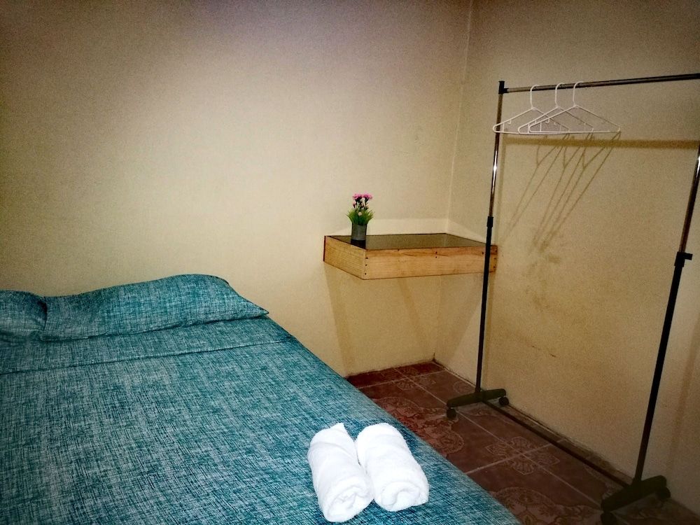 Standard Room, 1 Queen Bed, Shared Bathroom