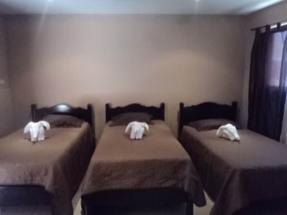 Apartment, 3 Twin Beds