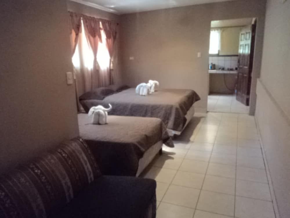 Apartment, Multiple Beds