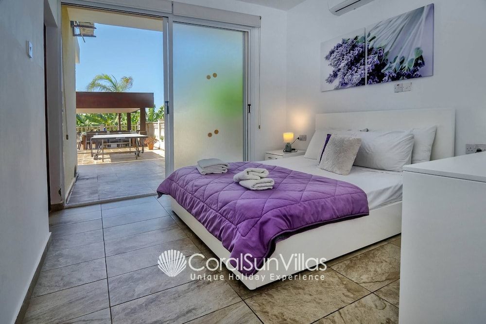 Villa, 5 Bedrooms, Smoking, Private Pool