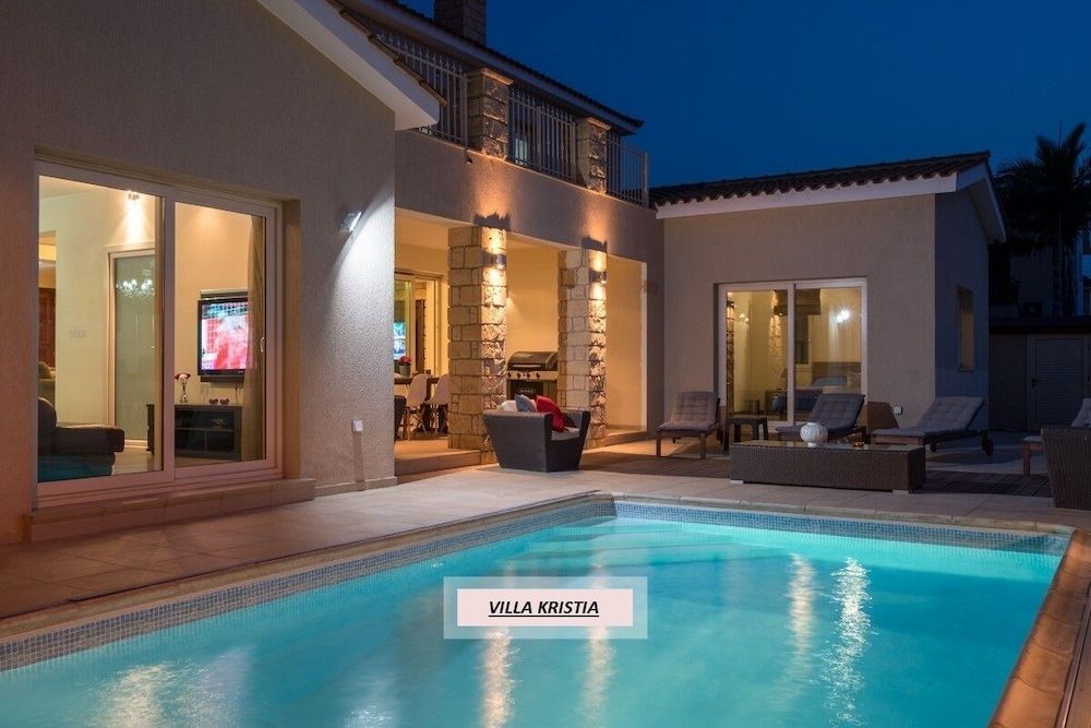 undefined villa kristia 9