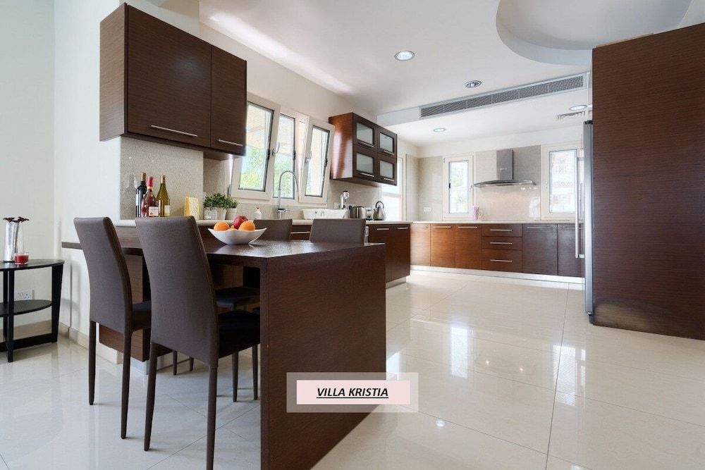 undefined villa kristia 7