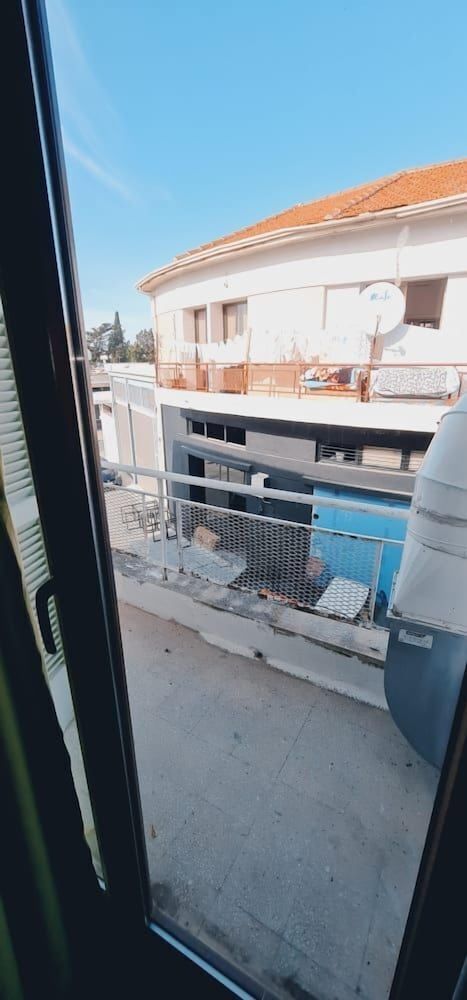 undefined Bee Hostel Paphos 6