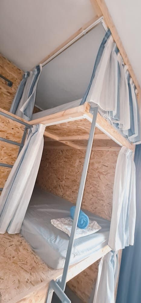 undefined Bee Hostel Paphos 10