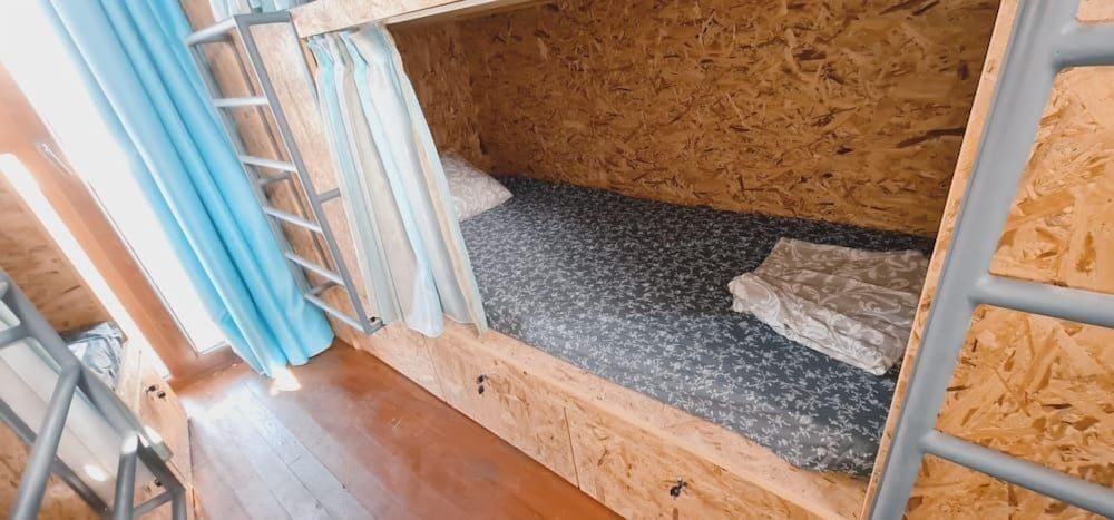 Bee Hostel Paphos Economy Shared Dormitory, Men only 5