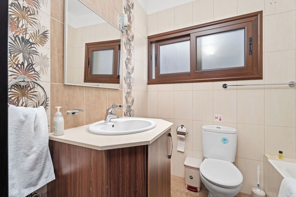 Seafront Protaras Luxury Resort Villa, Hot Tub (No.7) 13