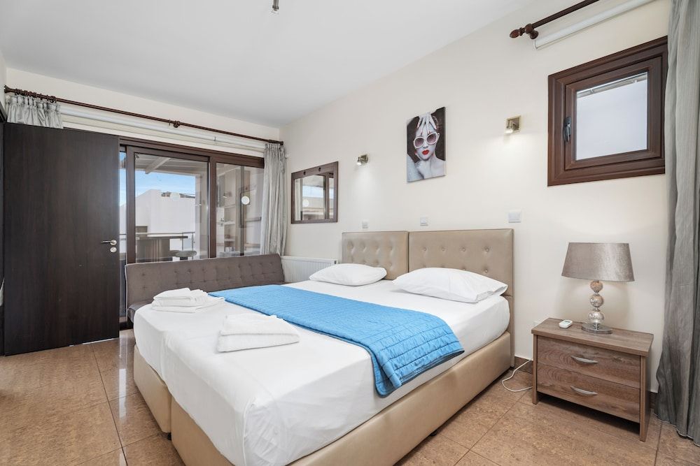 Seafront Protaras Luxury Resort Villa, Hot Tub (No.7) 2