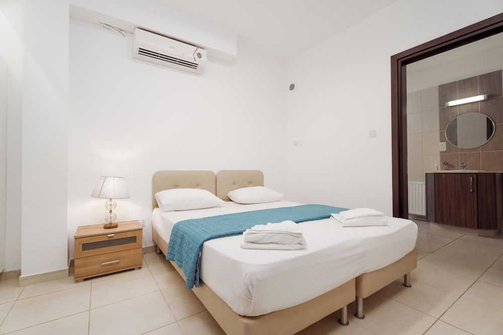 Seafront Protaras Luxury Resort Villa, Hot Tub (No.7) 9