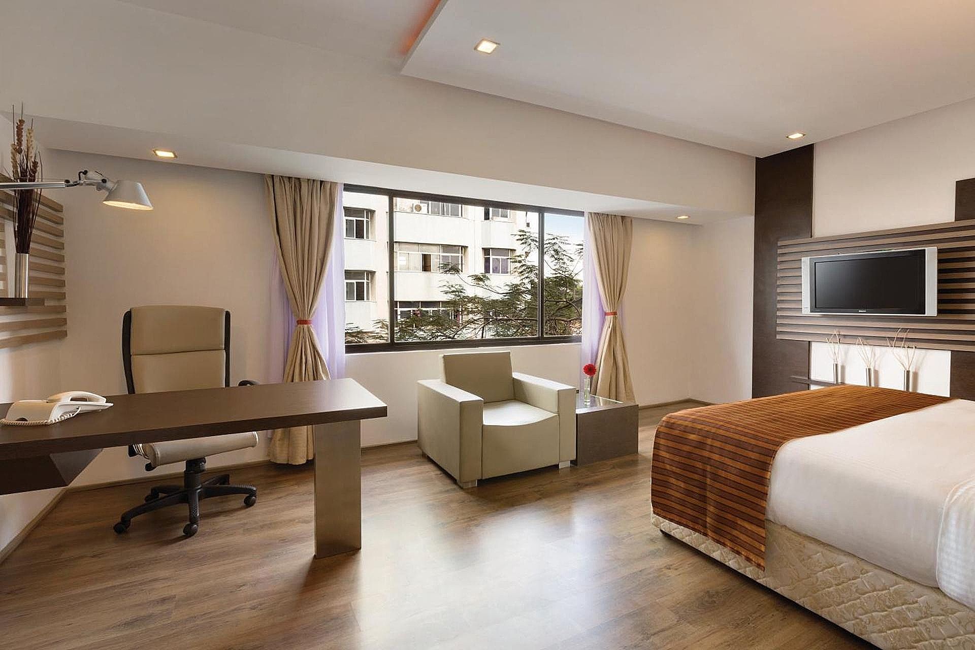 Ramada by Wyndham Chennai Egmore 1 King Bed Executive Non Smoking Room 8