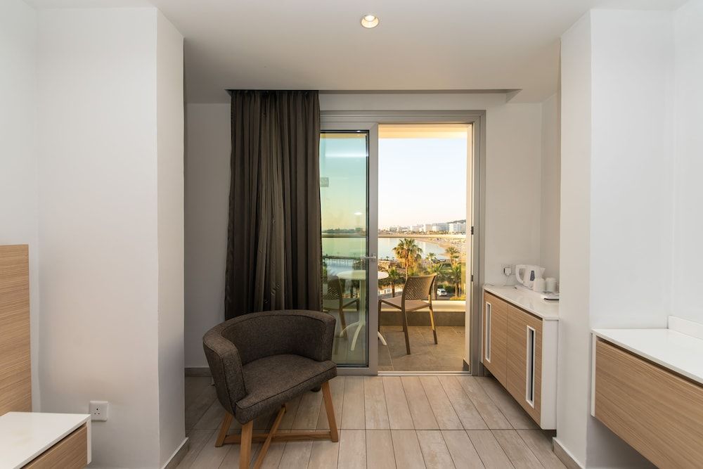 Evalena Beach Hotel Double or Twin Room, Sea View 7