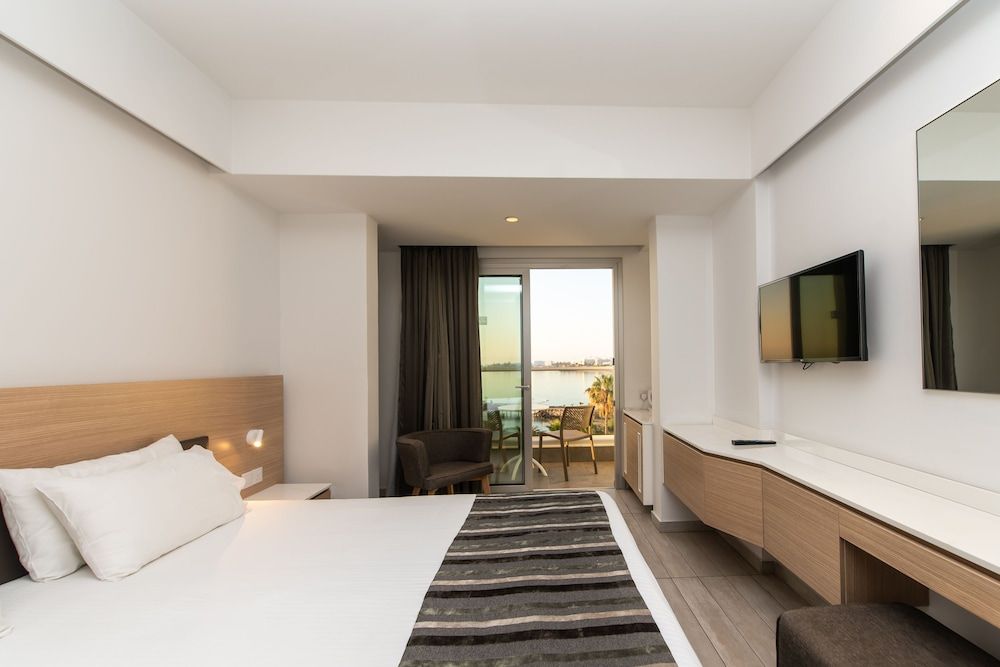 Evalena Beach Hotel Double or Twin Room, Sea View 2