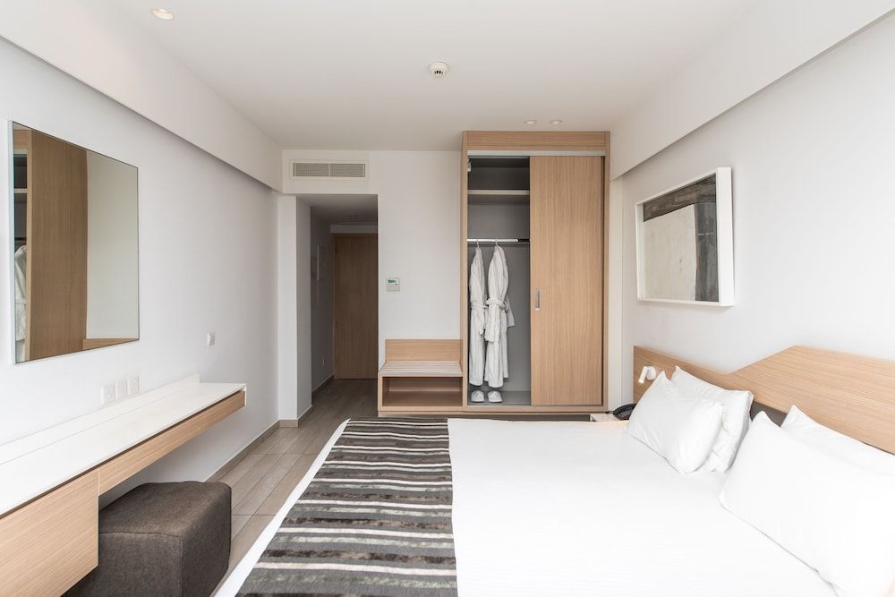 Evalena Beach Hotel Double or Twin Room (Side Sea View) 3