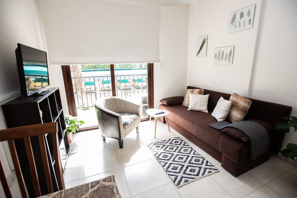 undefined Laila's Comfortable City Apartment