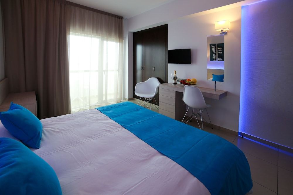 undefined Les Palmiers Luxury Suites 9