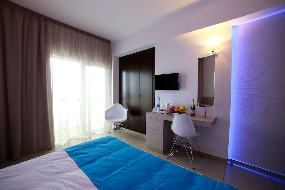 undefined Les Palmiers Luxury Suites 8