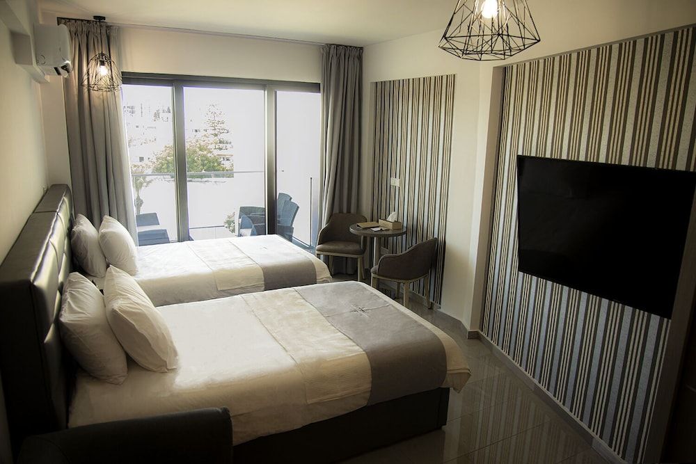 undefined Jimmy's Suites 4