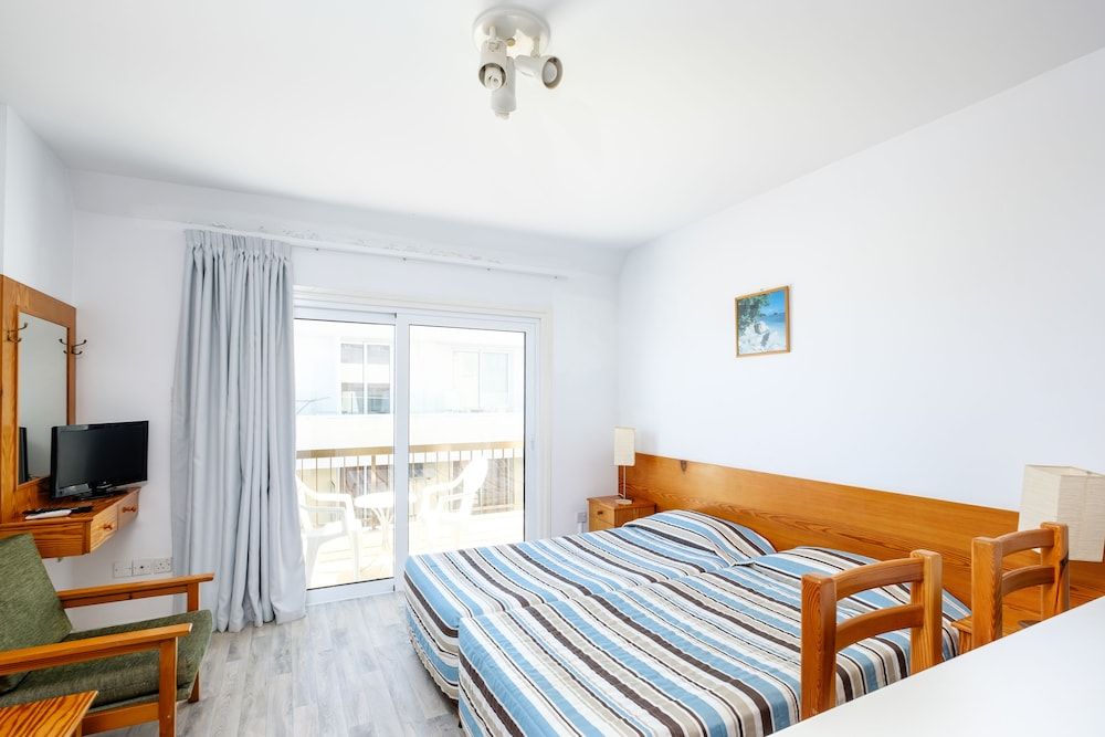 undefined Nautilus Tourist Apartments 2