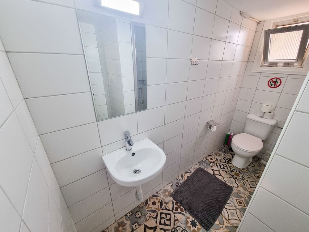undefined Gardenrooms Larnaca 7