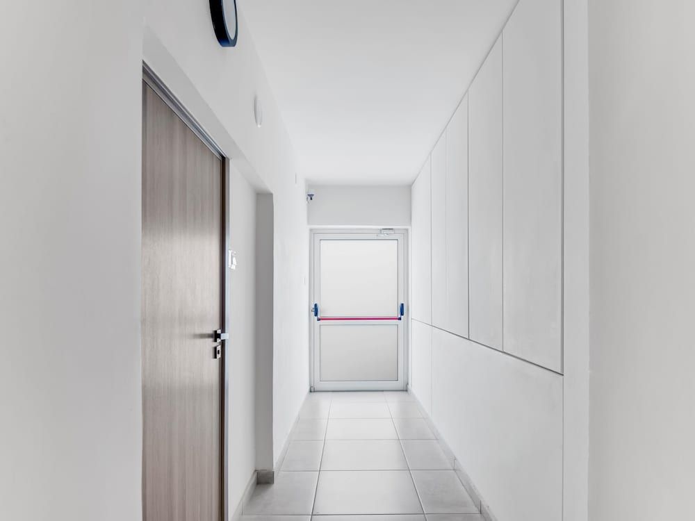 undefined Sanders Crystal - Darling 2-bdr Apt w Balcony