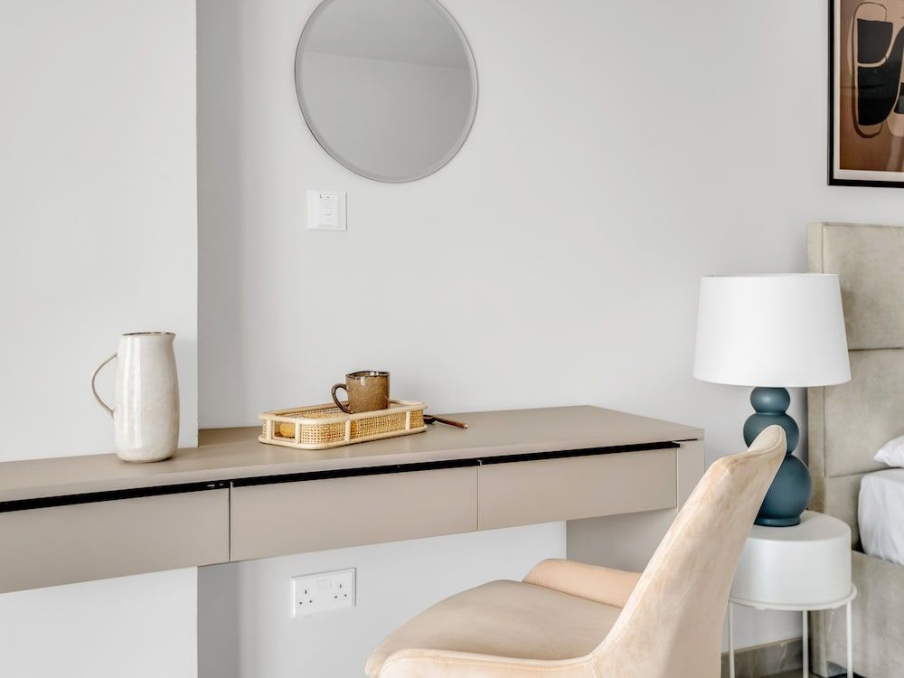 undefined Sanders Crystal - Petite 2-bdr Apt w Terrace 7