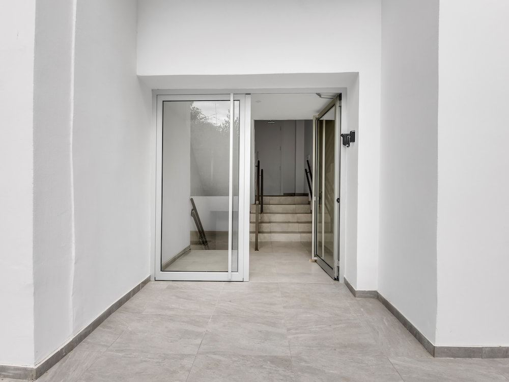 undefined Sanders Crystal - Adorable Studio w Terrace 5