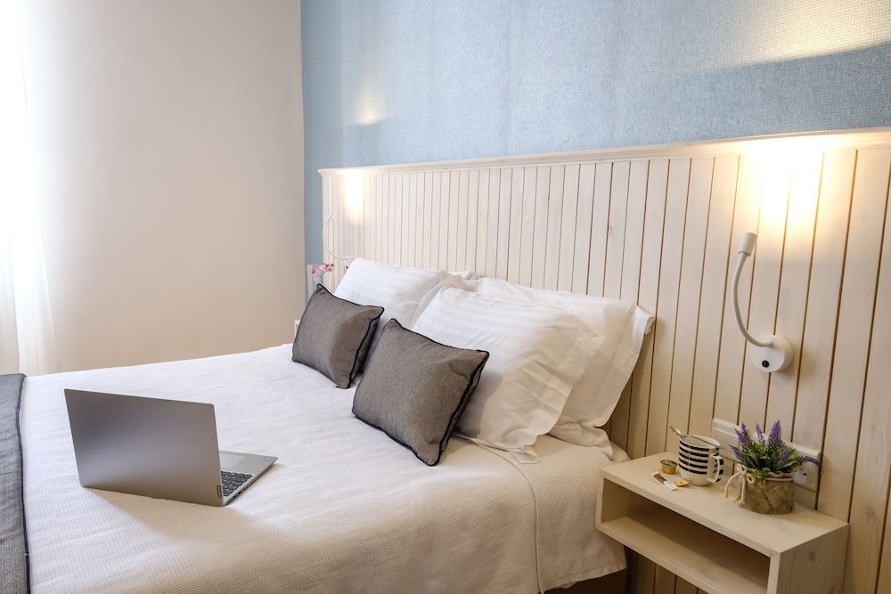 Limassol Old Town Mansion Deluxe Double Room, 1 Queen Bed, Non Smoking, City View 3