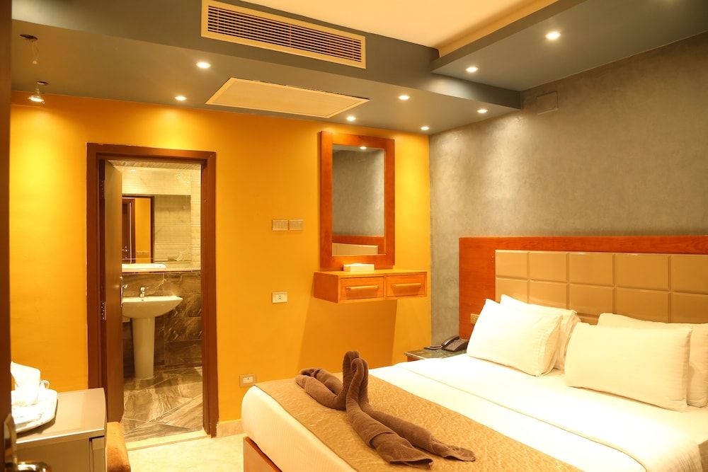 undefined Grand Nile Royal Hotel at Nile Plaza 10