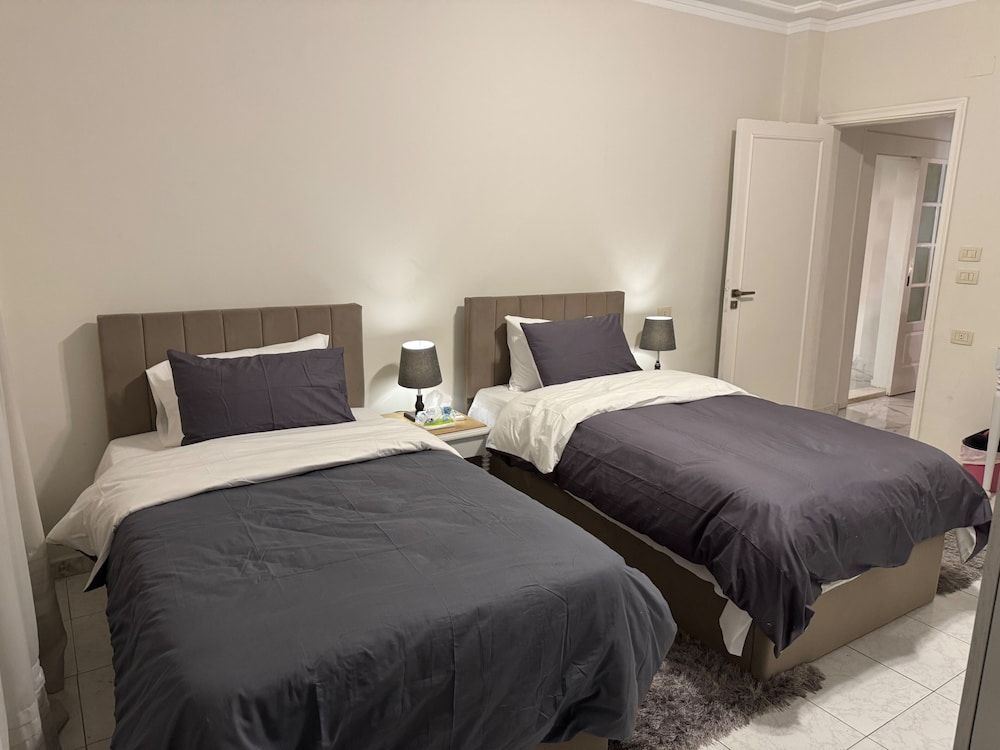 Nile View 2-bed Apartment in Zamalek Cairo Apartment 5