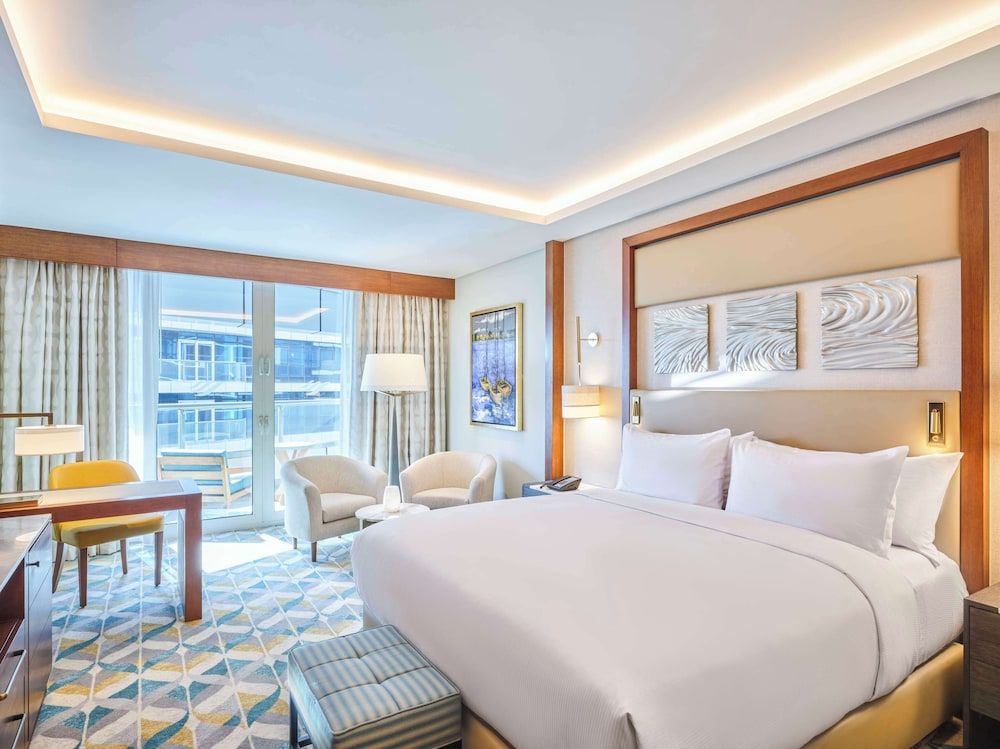 Hilton Cairo Nile Maadi King Premium Room Partial Nile with Balcony 3