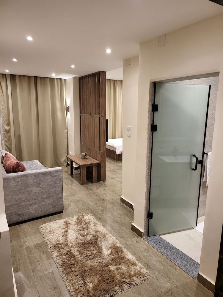 STEPS IN Pyramids View Luxury Triple Room, 1 Bedroom, Non Smoking, City View 13